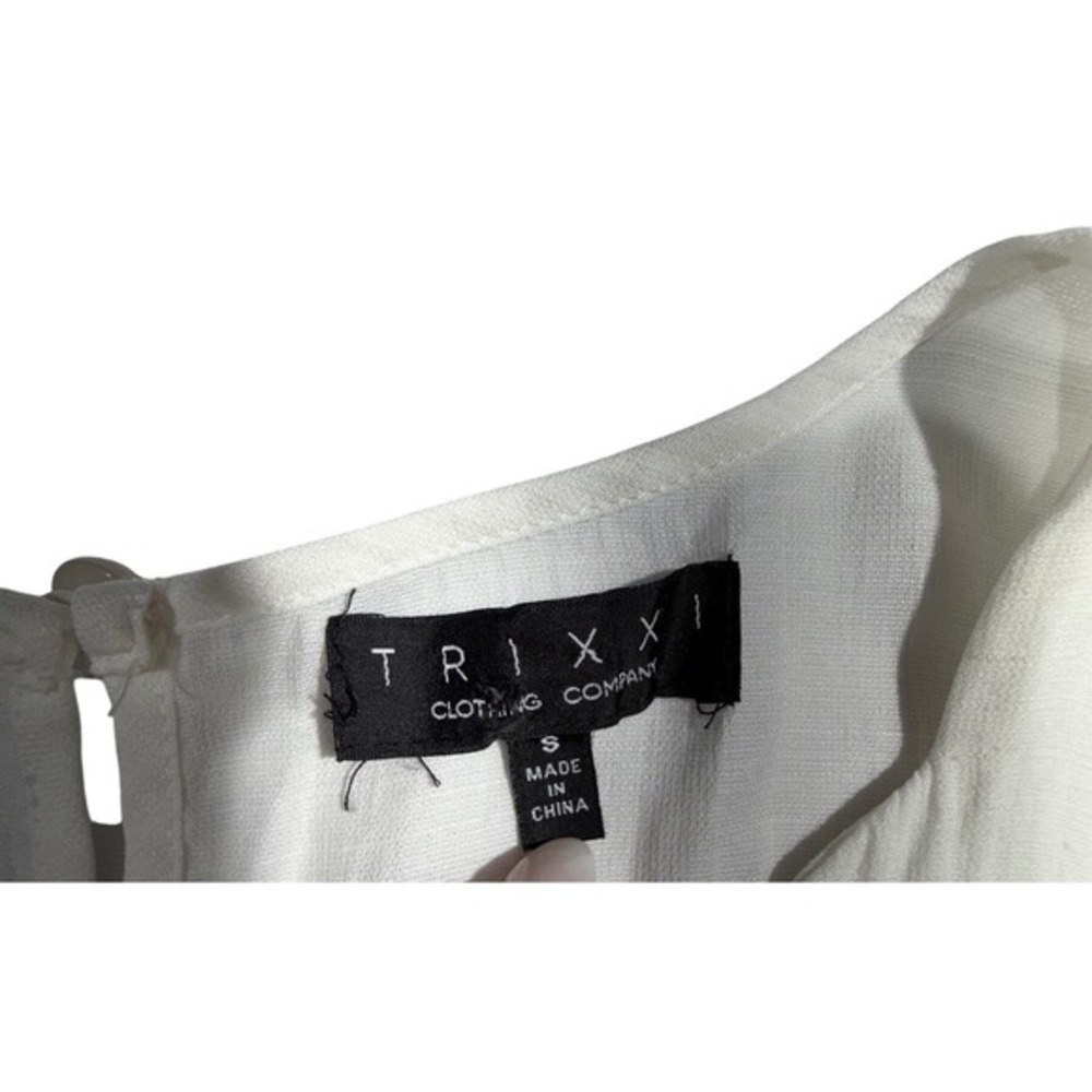 Trixxi White Surplice V-Neck Romper Short Sleeve Elastic Waist Size S 26T5997HWL - Picture 3 of 4